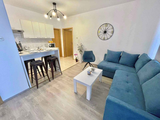 Others 5, Apartman Selina 1, Crikvenica