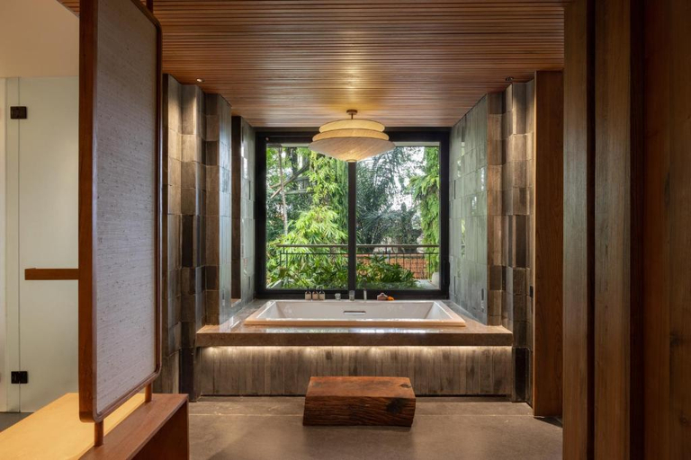 Bathroom 5, Alaya Suites Ubud, Gianyar