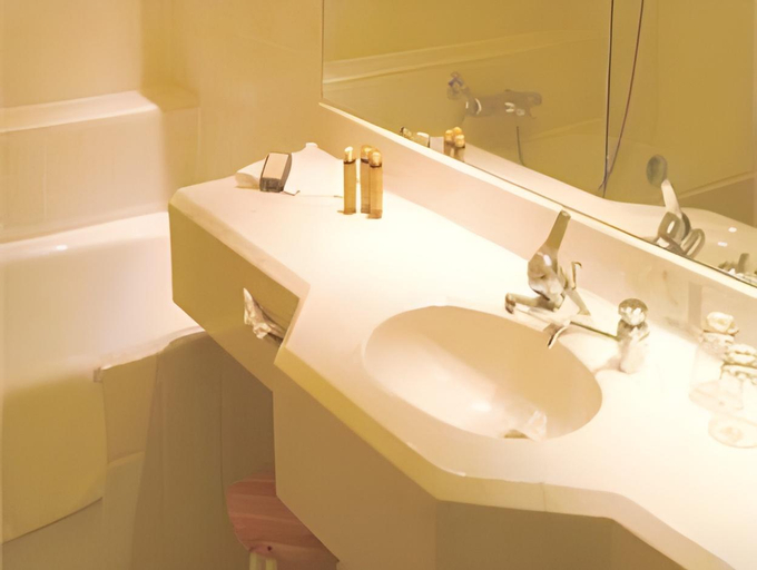 Bathroom 4, ACHAT Hotel Reilingen Walldorf, Rhein-Neckar-Kreis