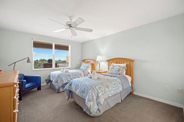 Bedroom 2, La Contessa 307 by Distinctive Beach Rentals, Pinellas