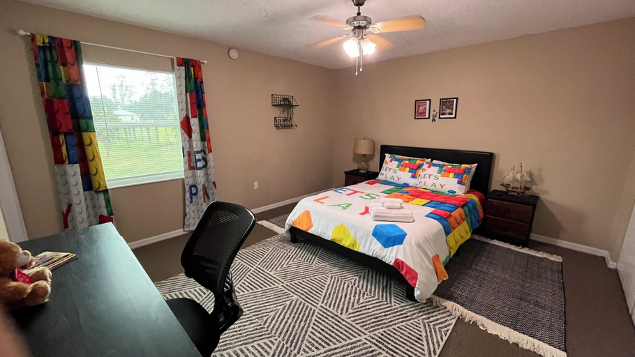 Bedroom 3, BlockHaven near Legoland & Disney, Polk