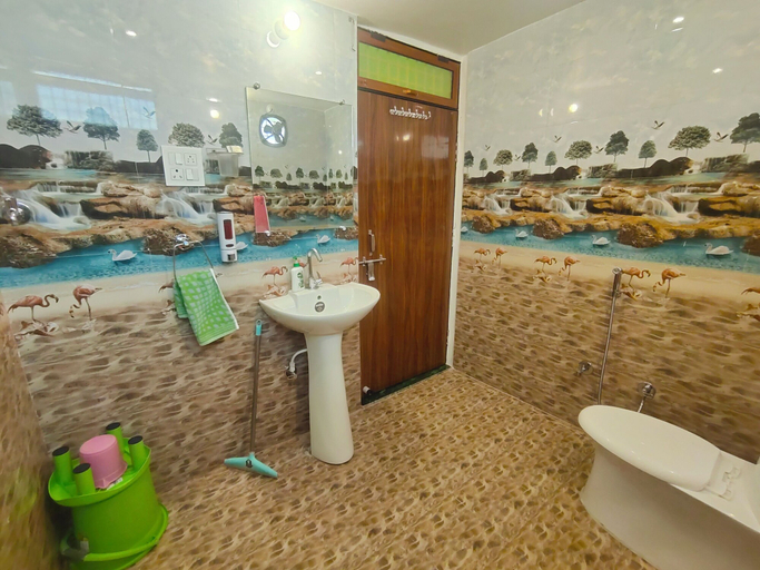 Bathroom 4, Neeta Homestay, Faizabad