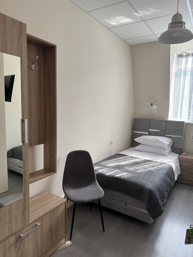 Bedroom 2, Hotel Ticha, Shumen