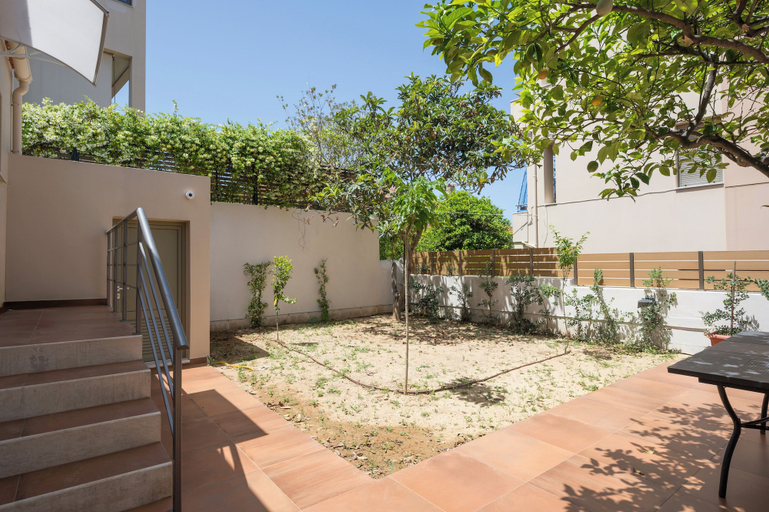 Others 4, Lithos Residence, Crete