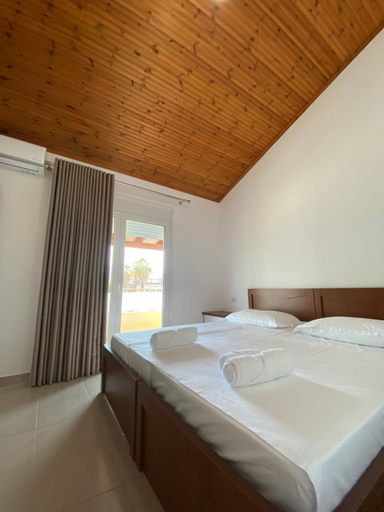 Bedroom 2, Villa Niku Berat, Beratit