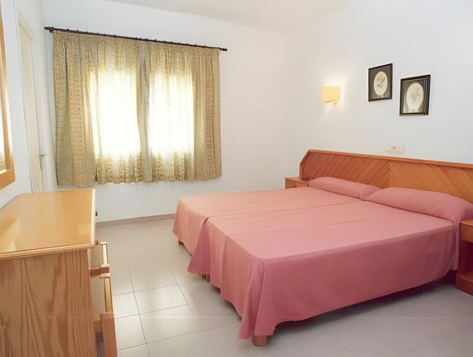 Bedroom 2, Hostal Roca, Baleares
