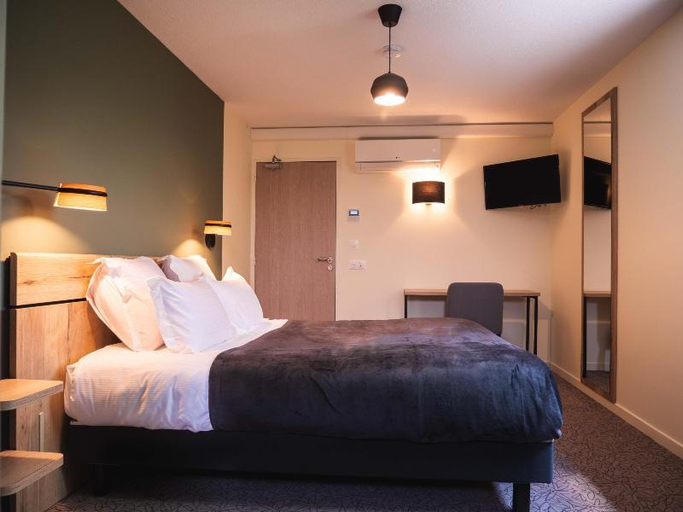 Bedroom 2, Logis hotels Le Saint Pierre, Deux-Sèvres
