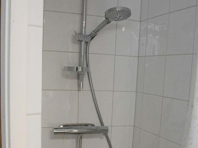 Bathroom 3, person holiday home in HAMMARO-By Traum, Hammarö