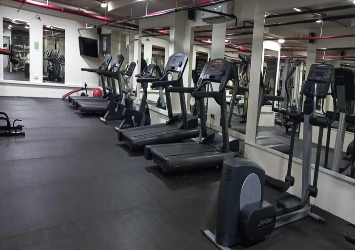 Others 3, Bay Square 9 Canal View Modern studio, Dubai