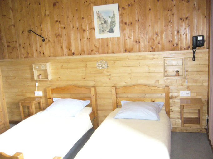 Others 5, HOTEL Auberge du grand Git, Doubs
