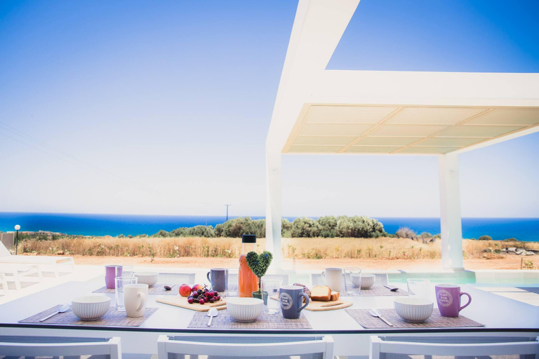 Food & Drinks 4, Starlight Villa Guro - 4bd, 4ba, 4min To Beach, Crete