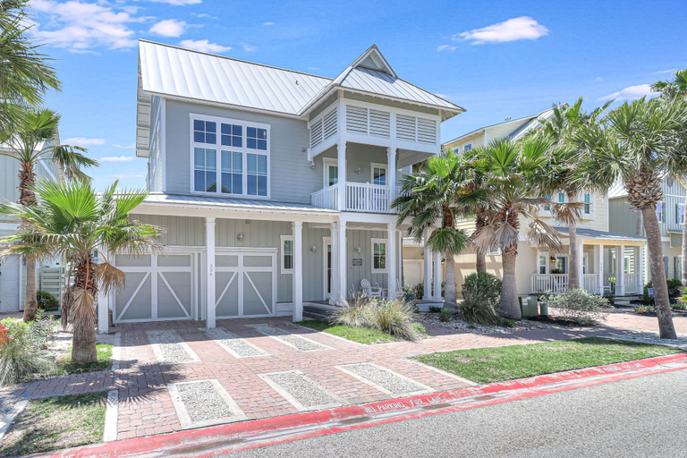 Others 1, Beached Inn 236 BE, Nueces