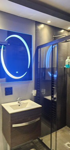 Bathroom 3, Adelina Hotel, Bojanala