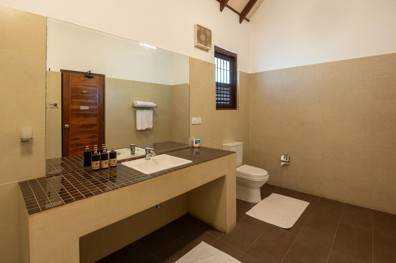 Bathroom 4, Yala Chalets by Lalan Leisure, Thissamaharama