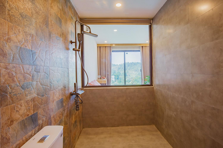 Bathroom 3, Melody Retreat - Venuestay, Lương Sơn