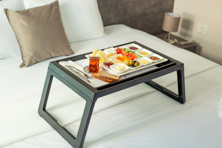 Others 4, Hotel Premium