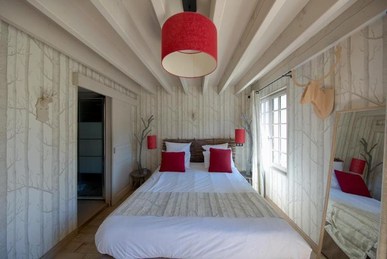 Bedroom 4, Hotel Du Grand Cerf & Spa, Eure