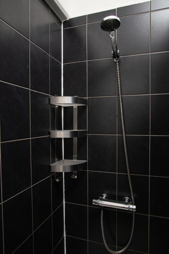 Bathroom 3, Royal Hotel, Thurrock