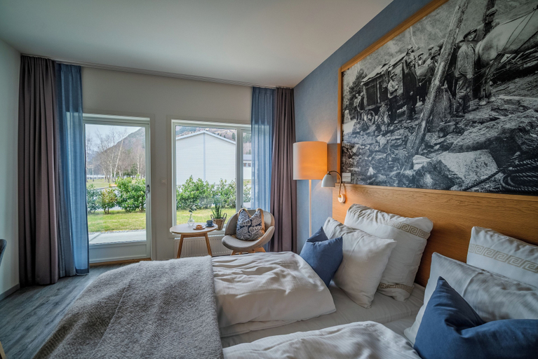 Bedroom 4, Valldal Fjordhotell - by Classic Norway Hotels, Norddal