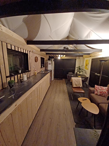 Others 2, B&B de Kolk, Voorst