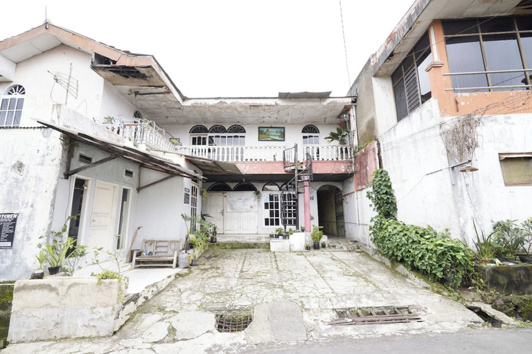 Exterior & Views 1, Hotel O Blio Guest House Syariah, Bandung
