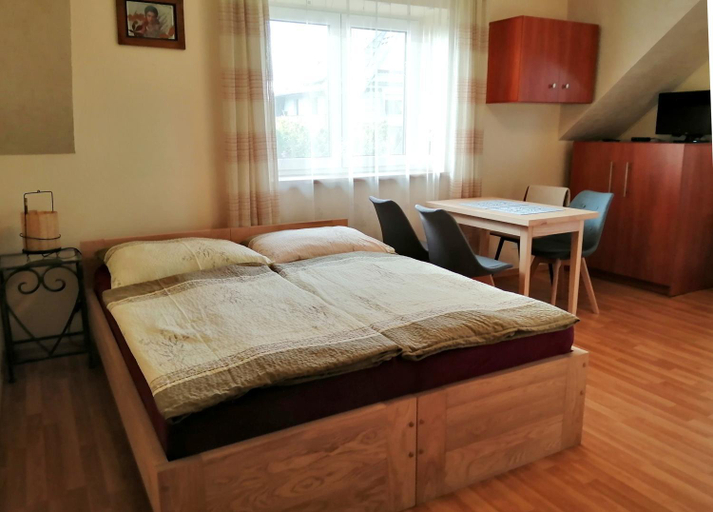 Bedroom 2, Pod Jednym Dachem, Nowy Targ