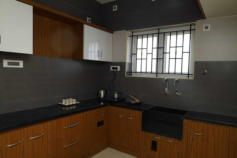 Others 4, Sendhuran Residence, Tiruchirappalli