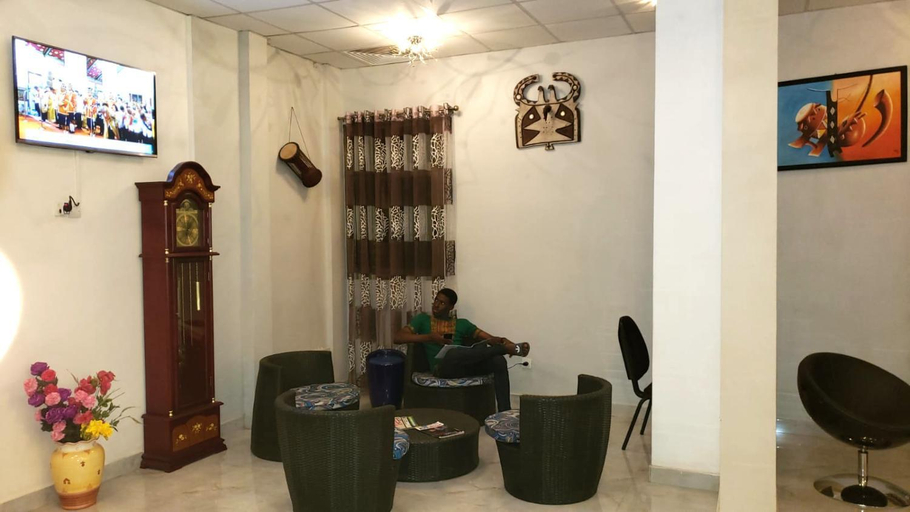 Public Area 2, Hôtel Les Fleurettes, Kadiogo