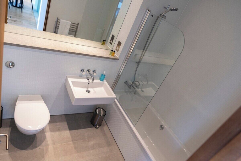 Bathroom, 1 Bed- Pureserviced 13 Brewhouse, Plymouth