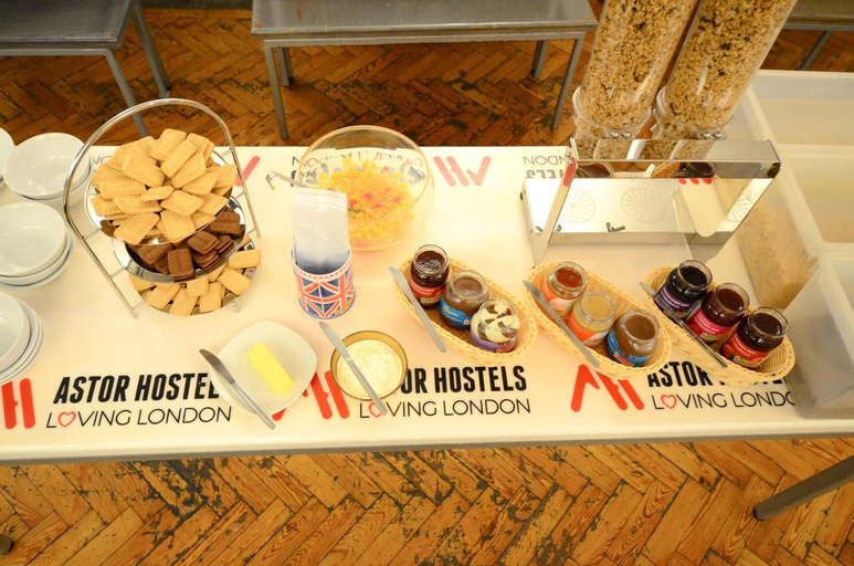 Food & Drinks 4, Astor Hyde Park Hostel, London