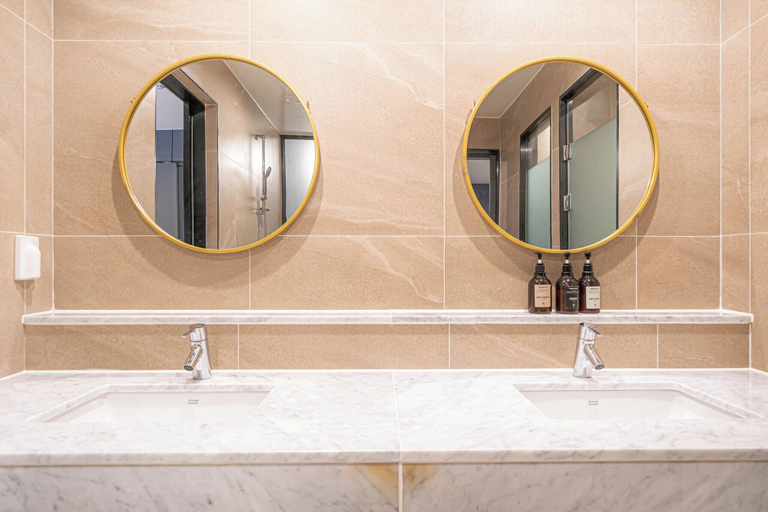 Bathroom 4, Busanjin Brown-dot hotel, Dong