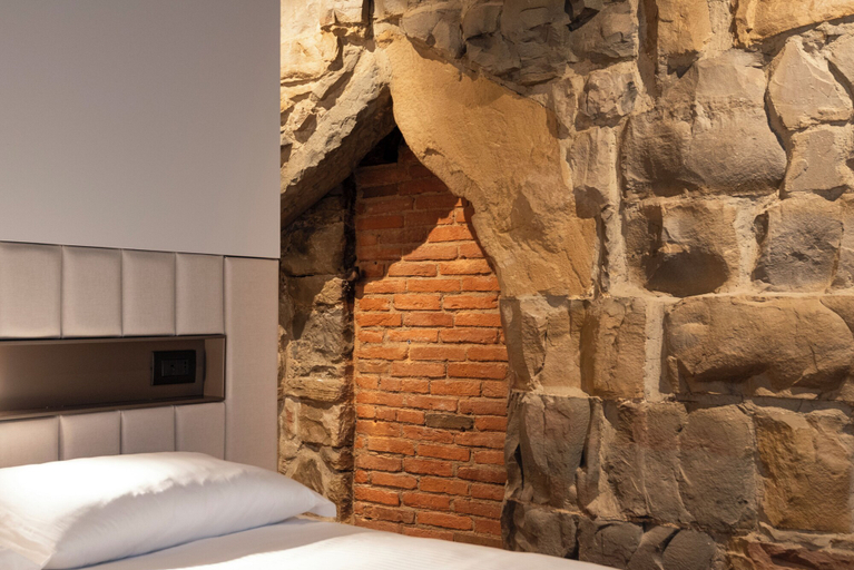 Others 4, Le Torri Suites, Bergamo