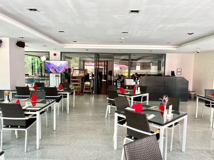 Food & Drinks 5, Patong Beachfront Studio 2 Mins Walk To Whitebeach, Pulau Phuket