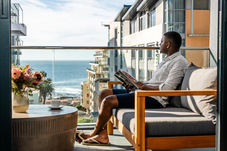 Food & Drinks 5, Latitude Aparthotel by Totalstay, City of Cape Town