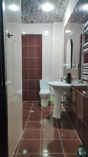 Bathroom, ES hotel kolifey, Oğuz
