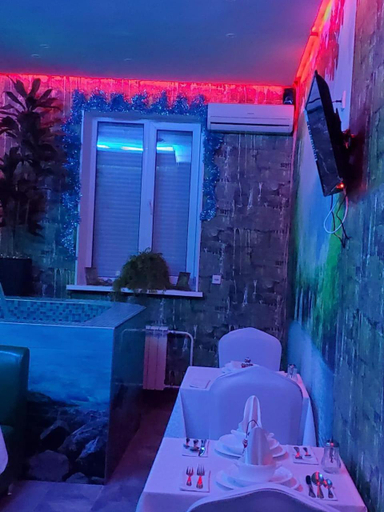 Food & Drinks 3, Mini-Hotel Mirazh, North-Eastern