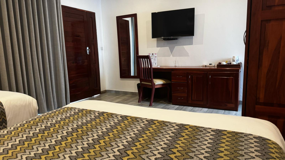 Others 4, Pemabwe Lodge, Harare