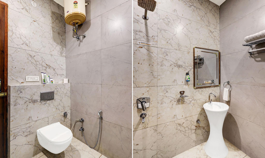 Bathroom 4, Itsy Hotels Vedansh, Ludhiana