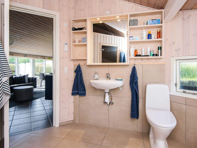 Bathroom 3, 5 Star Holiday Home in Sjolund, Kolding