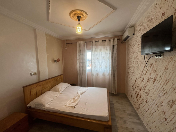 Room 4, LIVELY HOTEL & Suites, Wouri
