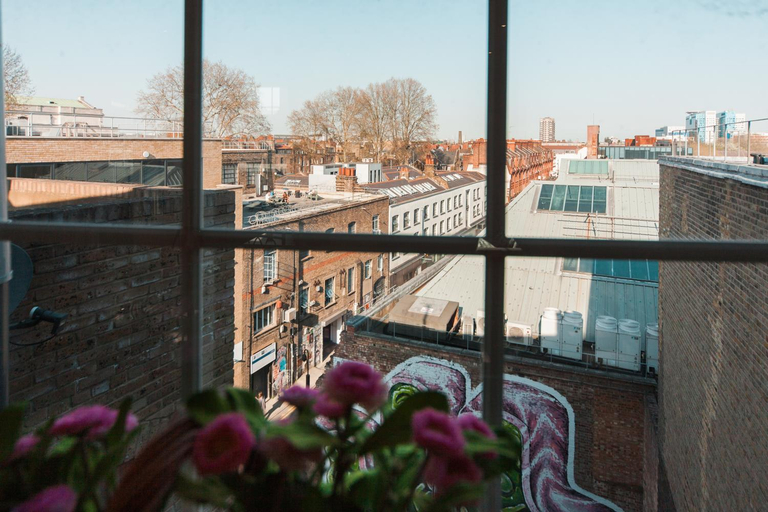 Others 5, Private en-suite Room @ Liverpool street, Brick Ln, London