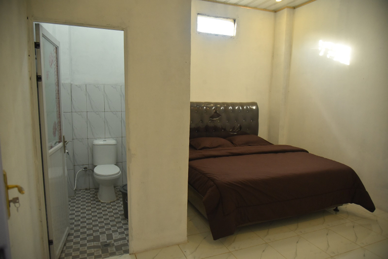 Others 4, Homestay Aura II, Pariaman