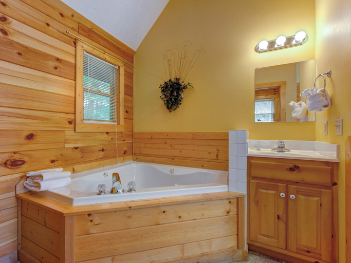 Bathroom 4, Trail's End by Jackson Mountain Rentals, Sevier