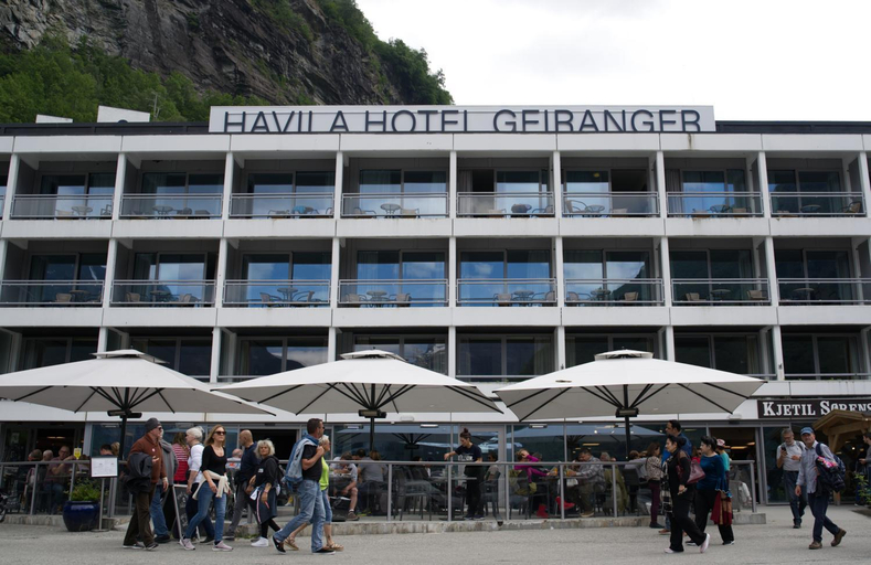 Food & Drinks 5, Hotel Geiranger, Stranda