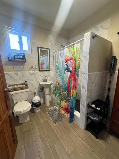Bathroom, Costa Nube