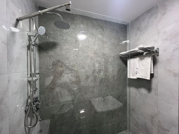 Bathroom 5, Baku Center inn, Baku
