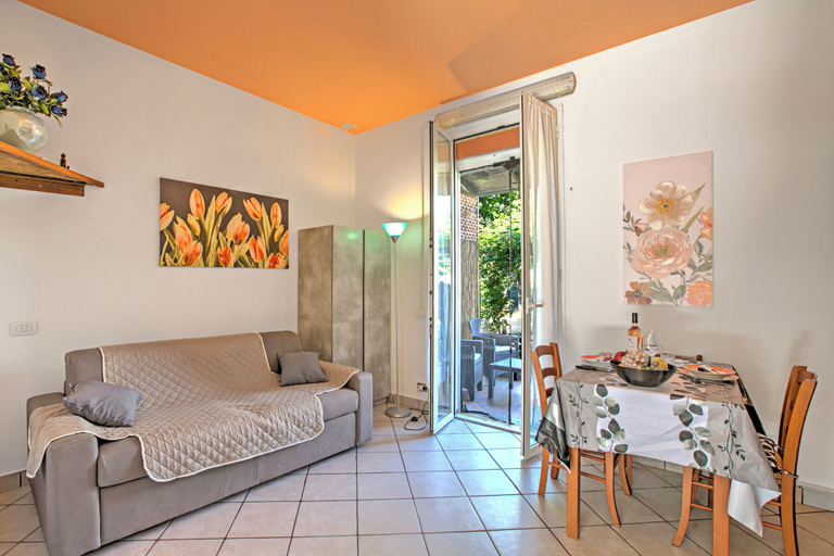 Living area 5, Casa Arianna Garden, Varese