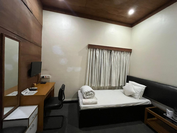 Others 5, Hotel The Galaxy , Mirzapur