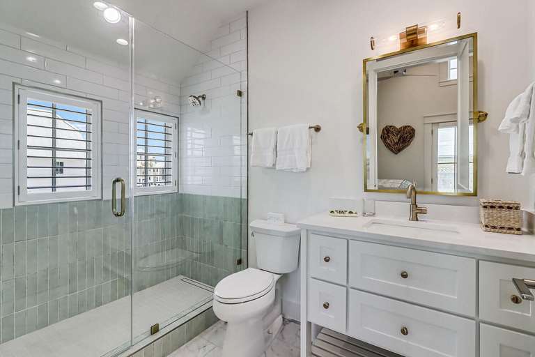 Bathroom, Mint Julep 210 Esc-a, Nueces