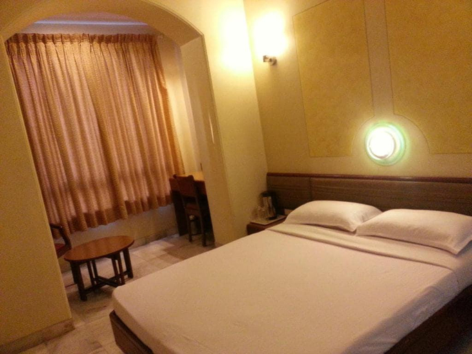 Bedroom, HOTEL ASHRAY INTERNATIONAL, SION - Near BKC, Mumbai City